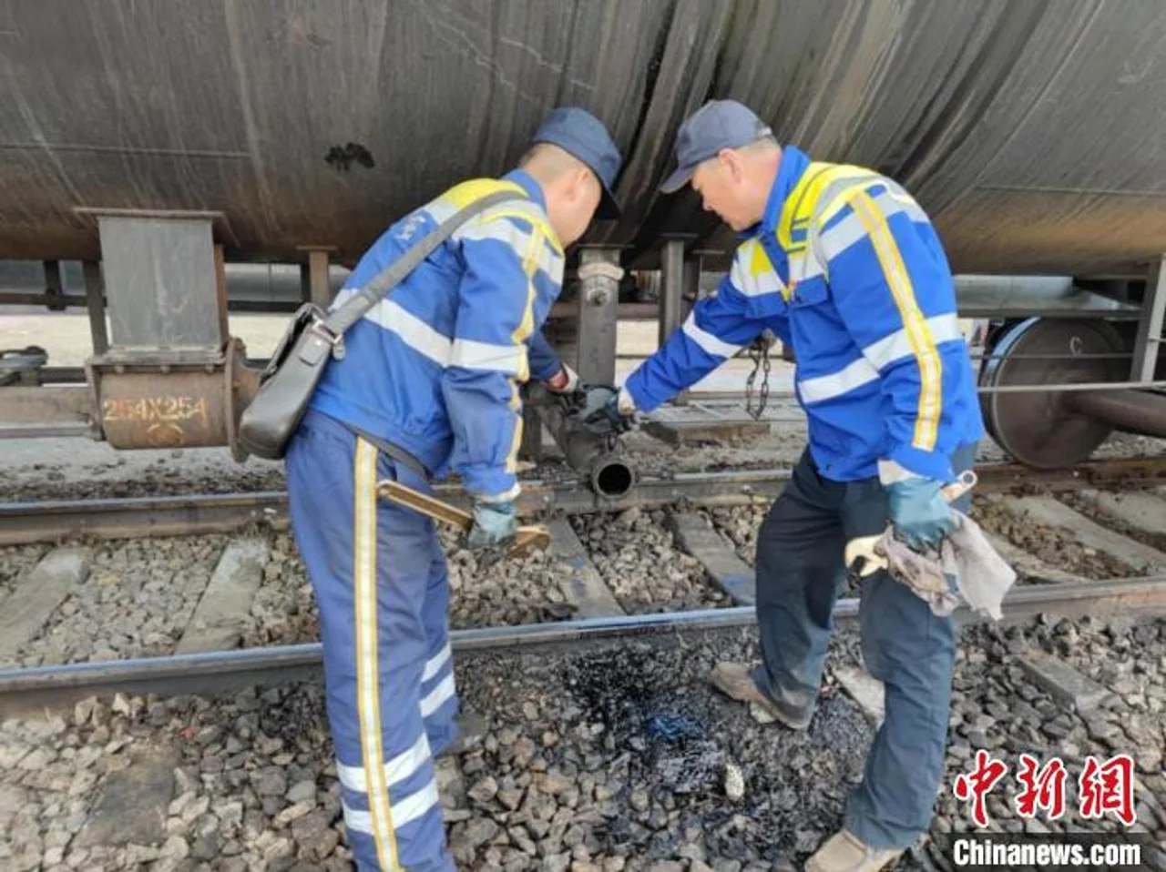 内蒙古高原上唯一转油站:传承嵯岗精神这面旗