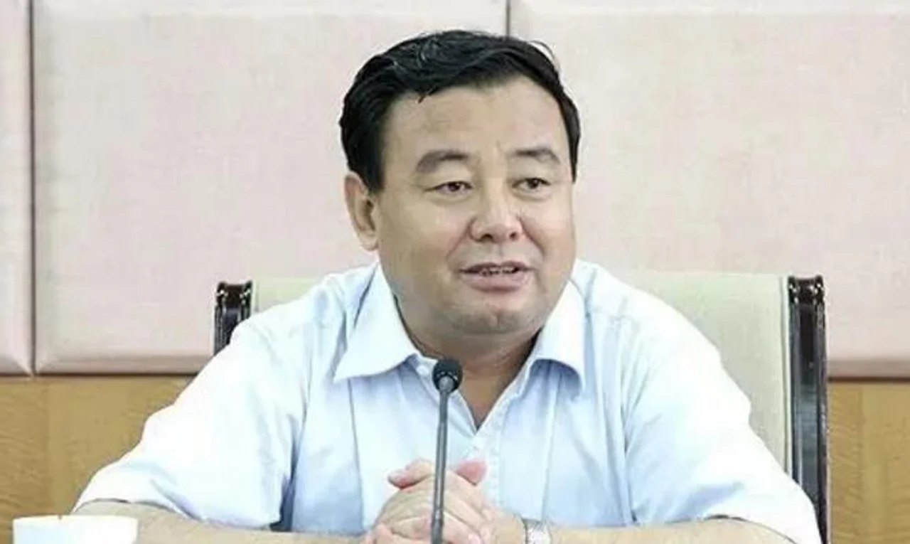 江西省人大常委会原党组成员、副主任史文清被开除党籍