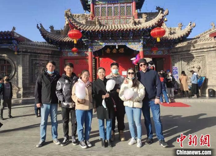 “洋女婿”忆中国乡村年：每一天都是惊喜