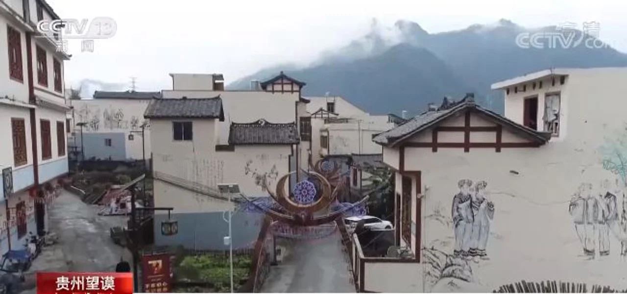 告别贫困 贵州望谟布依族群众打糍粑 跳糠包 “布依说唱”贺新年