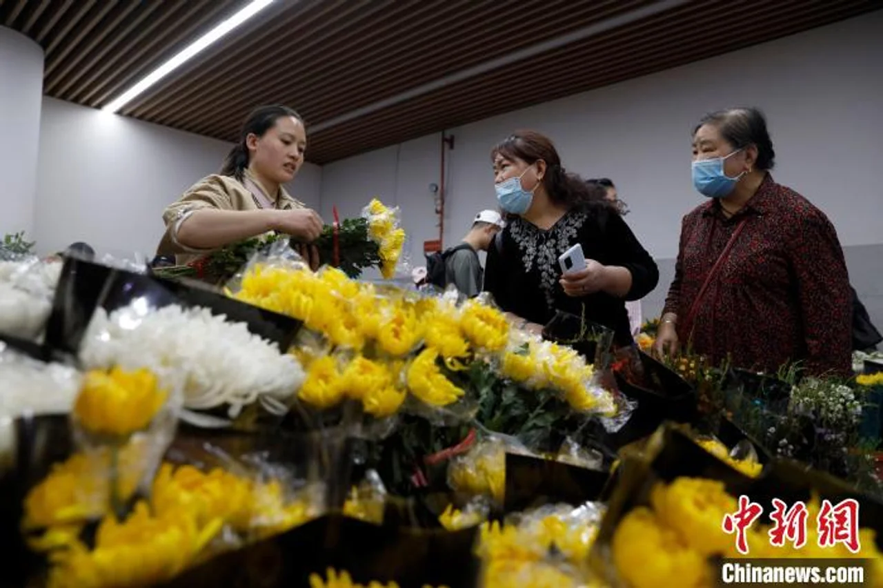 瑞丽疫情下的云南清明假期:多地旅游火热 文明祭扫成新风
