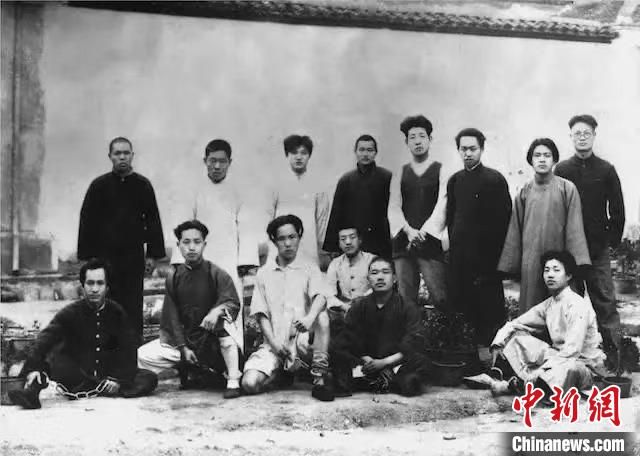 “胜利的时候，我们没有忘记你们”