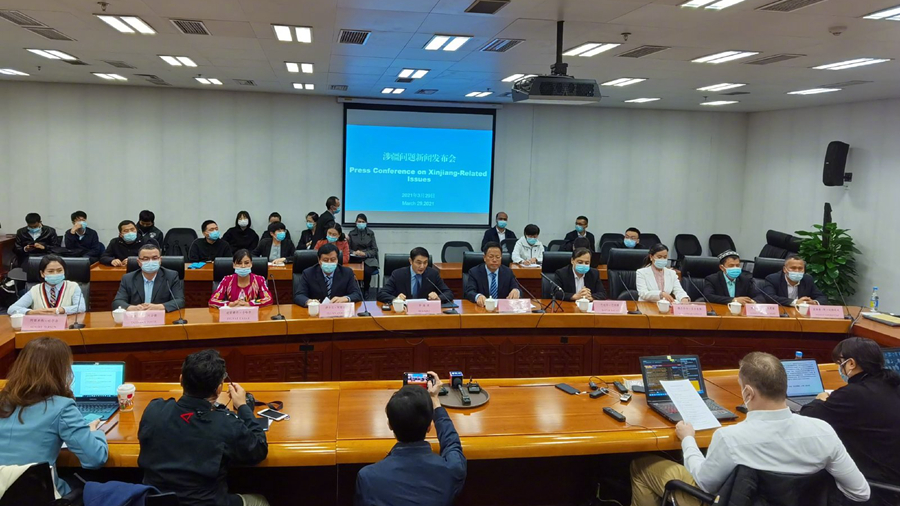 新疆官员批西方在种族问题上集体失忆：简直厚颜无耻