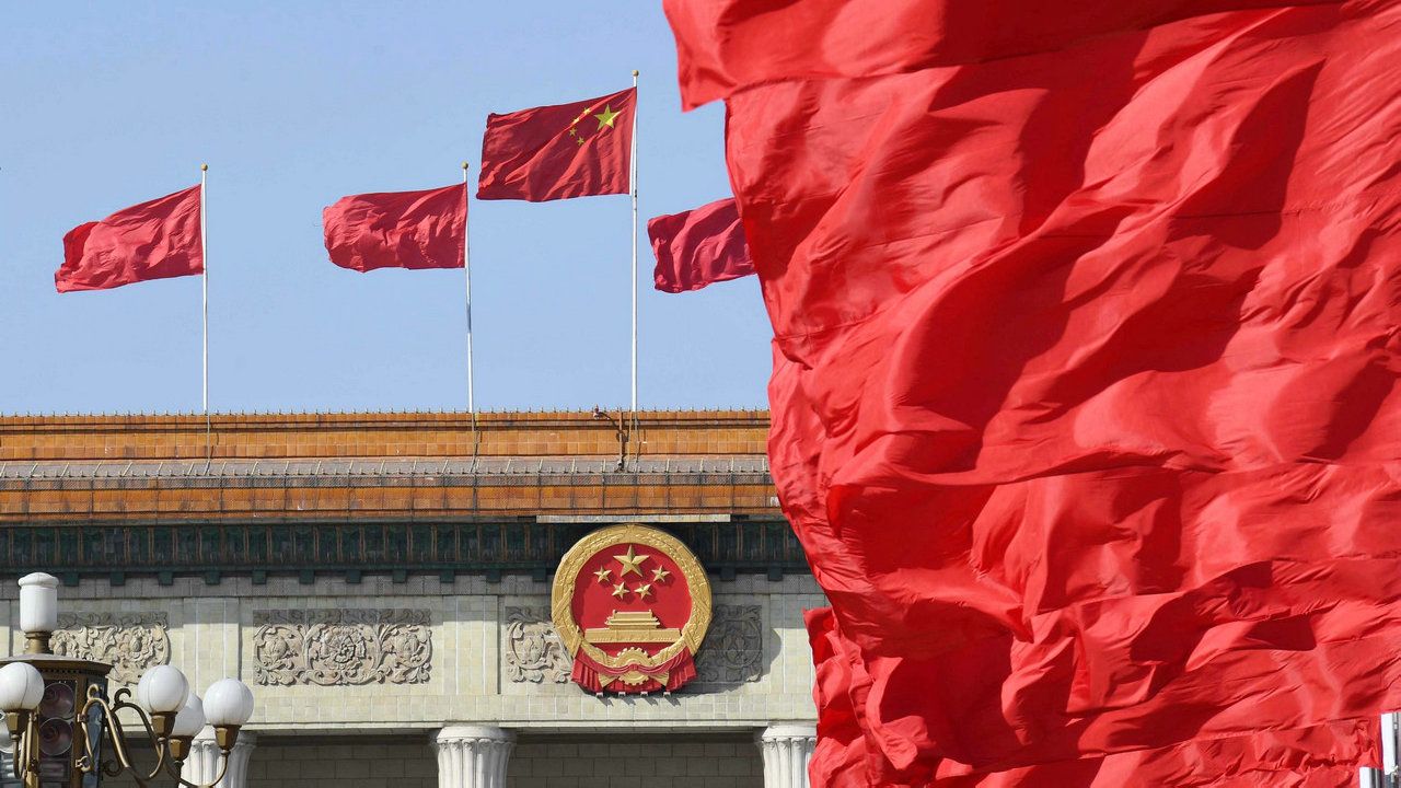关于中国两会，美国评论员的这个“抢答”可以打高分