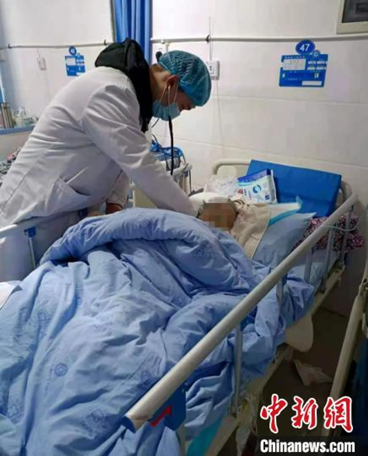 四川蓬安:硕士医生夫妻的“敬业福”