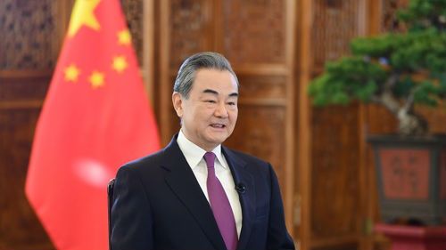 境外媒体关注：王毅盘点2020年中国外交