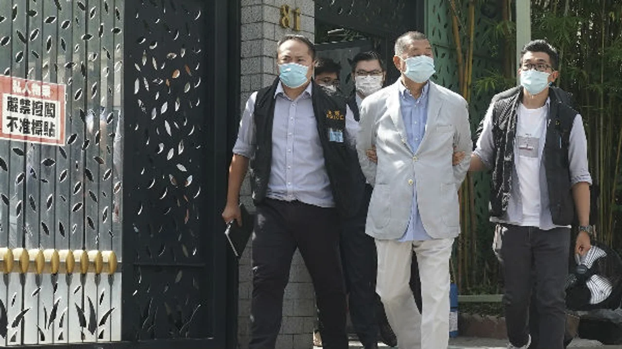 “乱港头目”黎智英保释令被撤还押候审