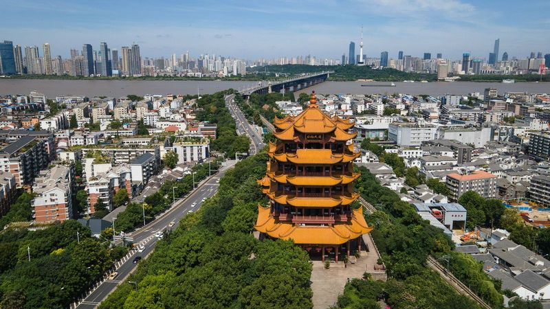港媒评述：抗疫成功增强中国道路自信