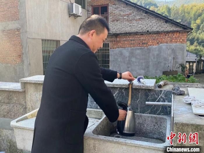 当幸福来敲门：从《富春山居图》看见中国小康梦
