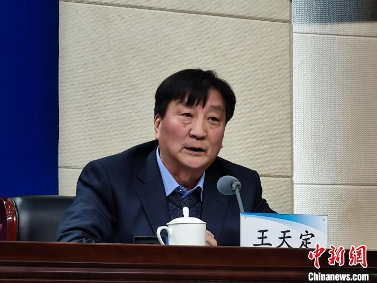 河南退休“老记”:5年4000余幅影像记录脱贫历程