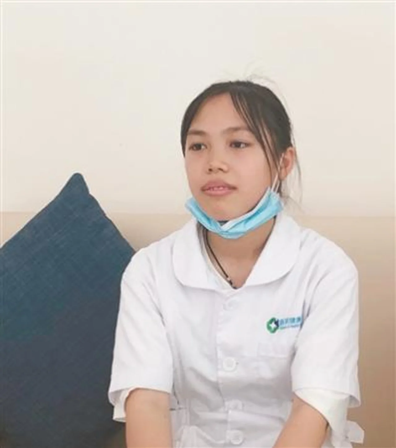 养老院里的00后“小棉袄”:她把老人们看作亲人