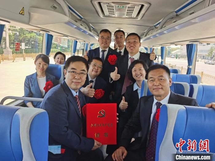 全国抗疫先进个人范梦柏：年轻医务人员的“青春偶像”