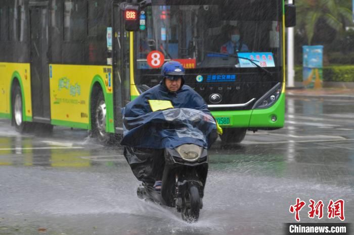 台风“沙德尔”将登陆越南 琼州海峡17时起恢复通航