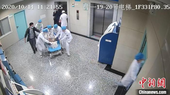 安徽一女子就诊突发心脏骤停 急诊团队上演“生死营救”