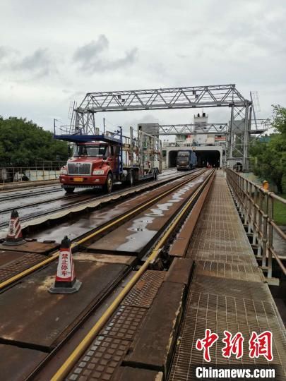 台风“浪卡”将登陆越南 海南交通逐步恢复