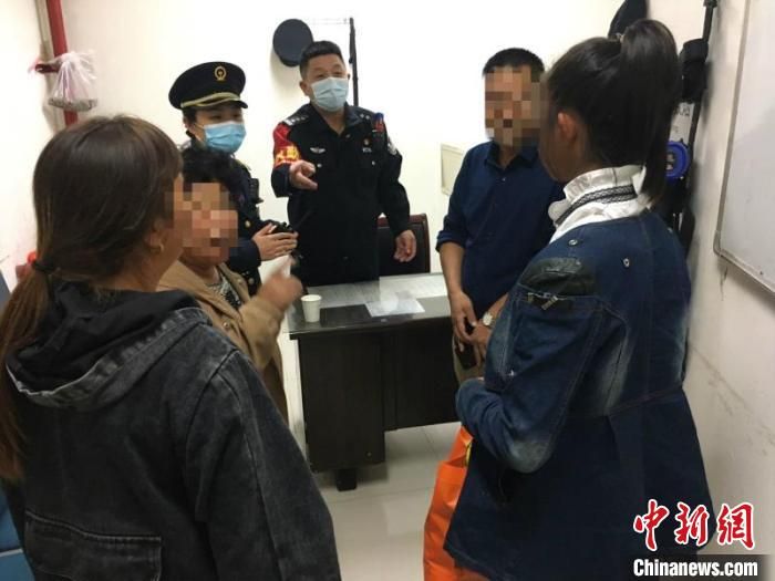 少女独自外出“赚大钱” 铁警及时拦下识破骗局