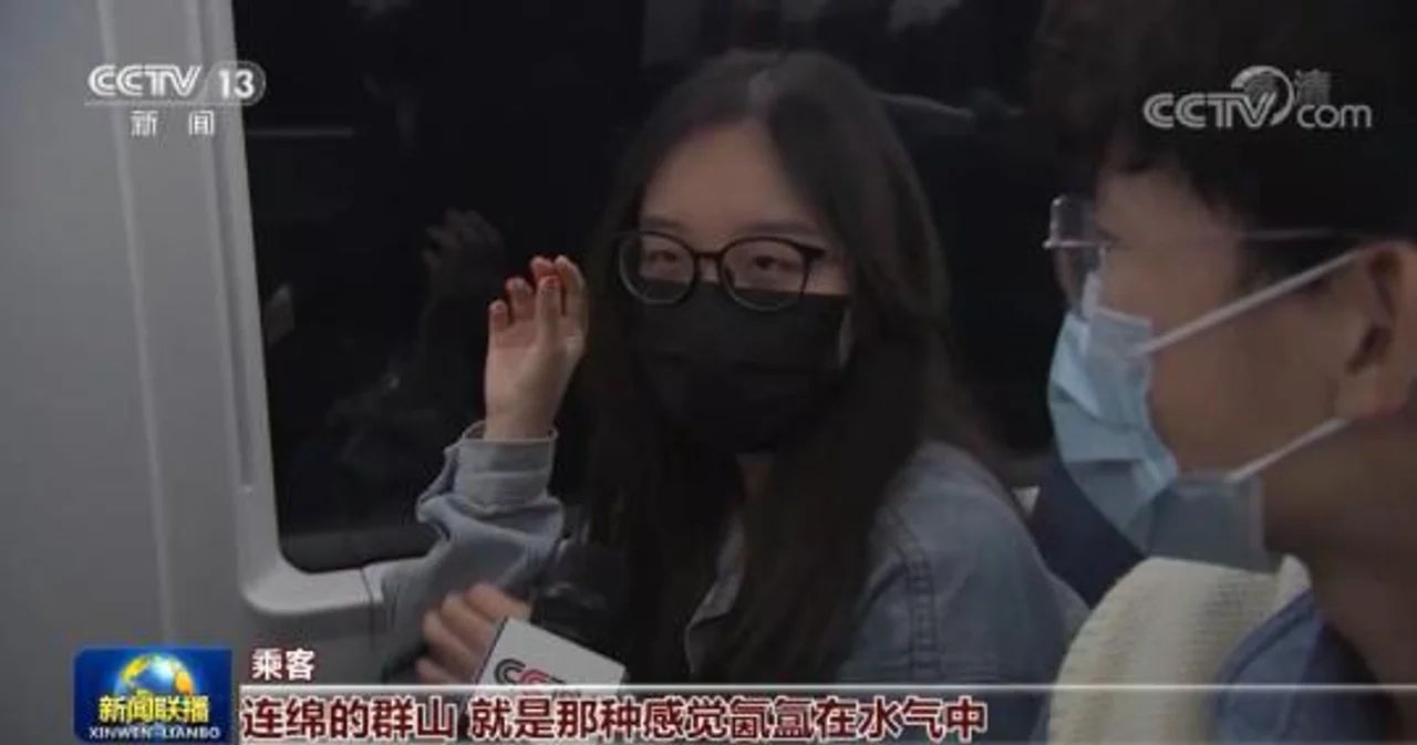 坐着高铁看中国丨绿水青山景如画 诗意生活有滋味