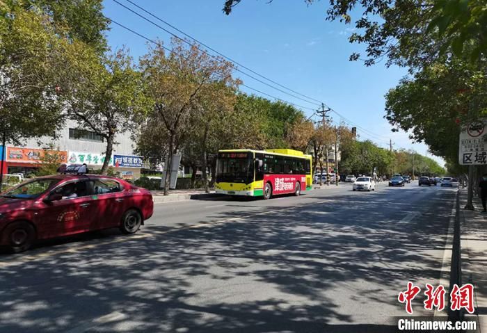乌鲁木齐正加紧全面恢复正常生产生活秩序