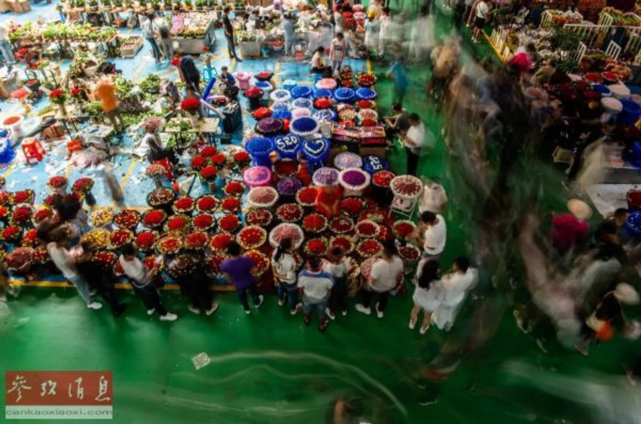 港媒:七夕带动中国鲜花市场趋热 生意有望从疫情中恢复