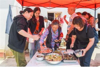昆明别样幸福城烂尾楼盘复工续建 能否“续上”幸福