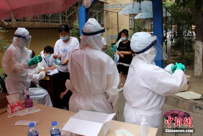综合消息：新疆外其他省份连续15天无新增本土确诊病例 专家称未来出现疫情或是常态