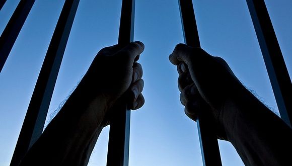 ​致107人隔离2698人居家观察，四川男子被判拘役3个月