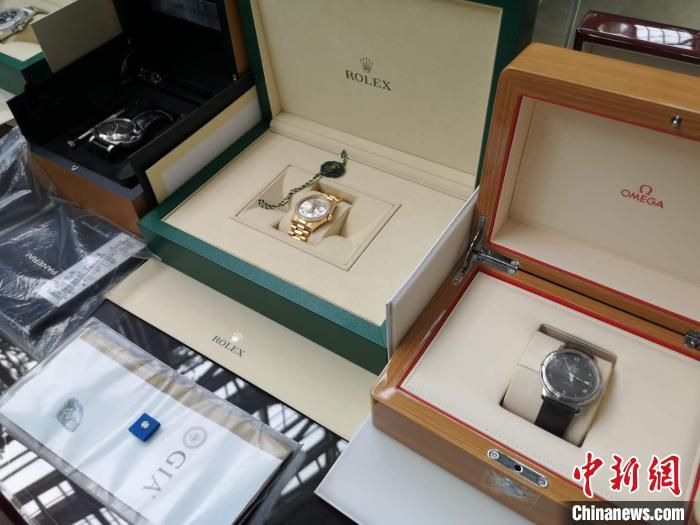重庆海关：罚没财物将通过线上拍卖 所谓“内部流出”系假货