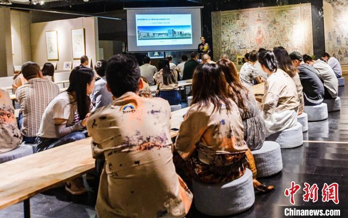 甘肃敦煌旅游持续升温 “研学游”成为新时尚