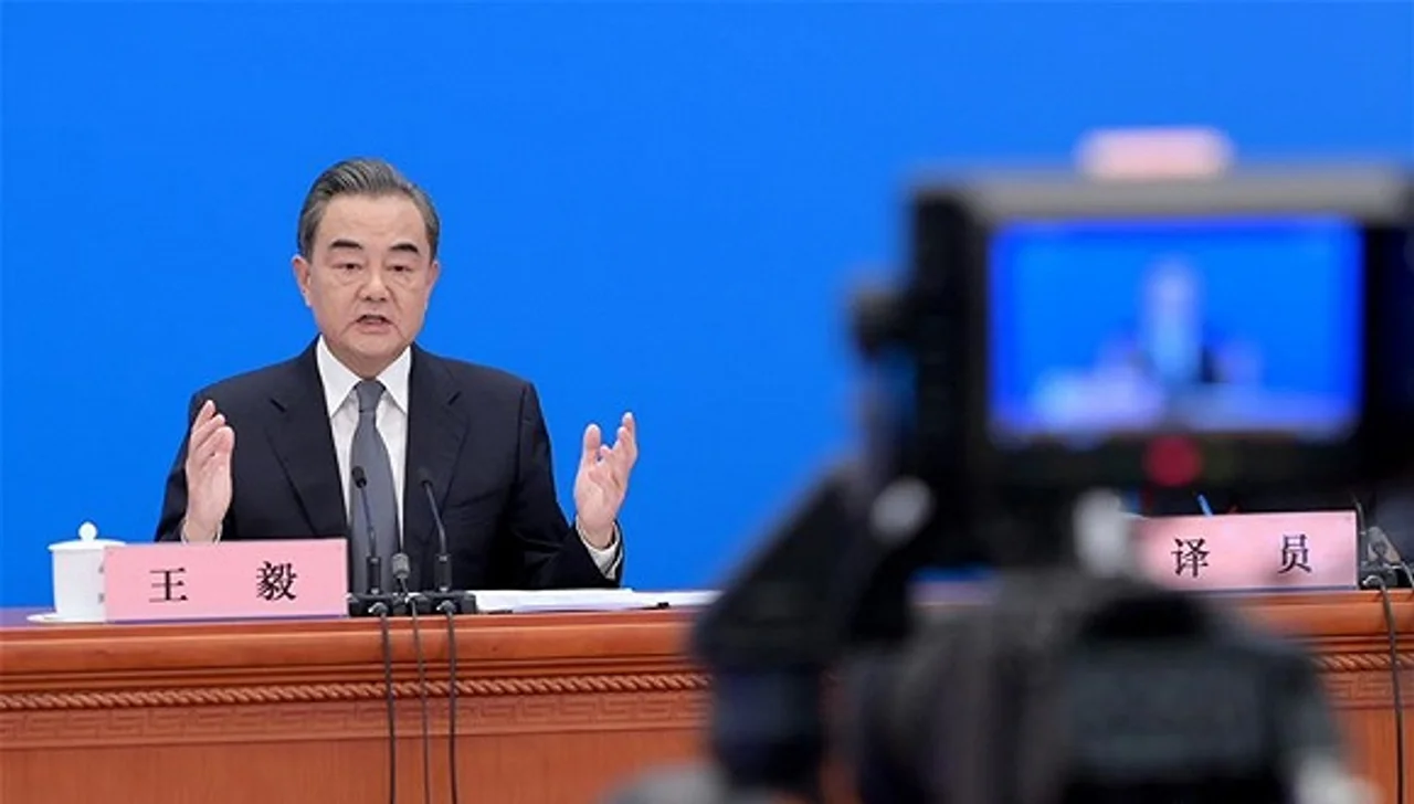 王毅回应“战狼外交”:中国人是有原则、有骨气的