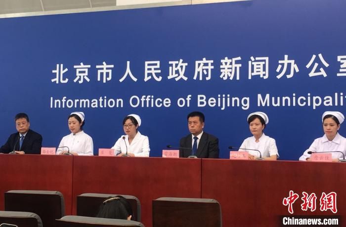援鄂医疗队护士：患者颤抖着写下一句“你休息一下吧”