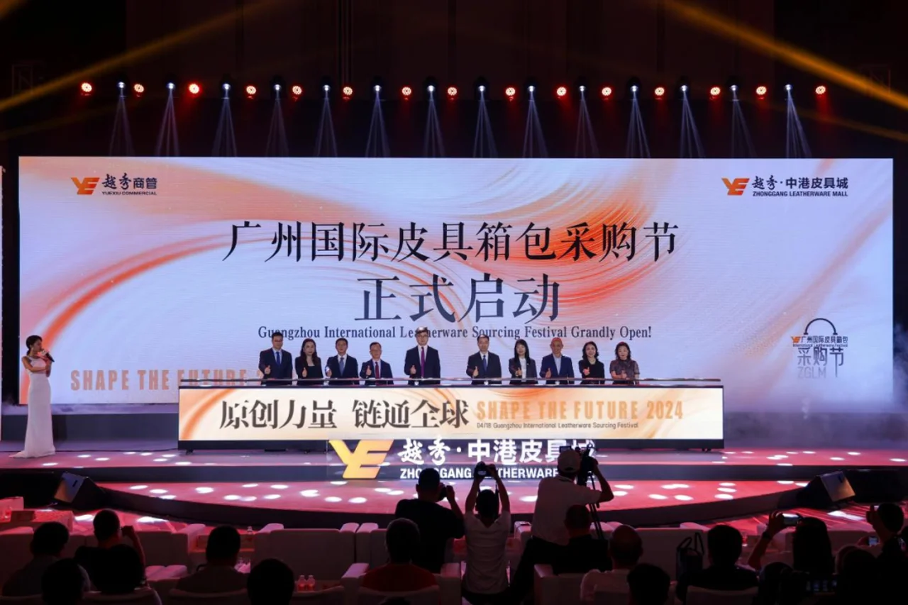 市贸促会组织外商走进皮具市场,支持举办国际皮具箱包采购节
