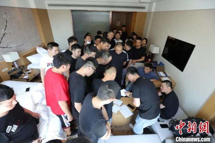 案值上千万 浙江警方跨省破获《热血传奇》游戏侵权案
