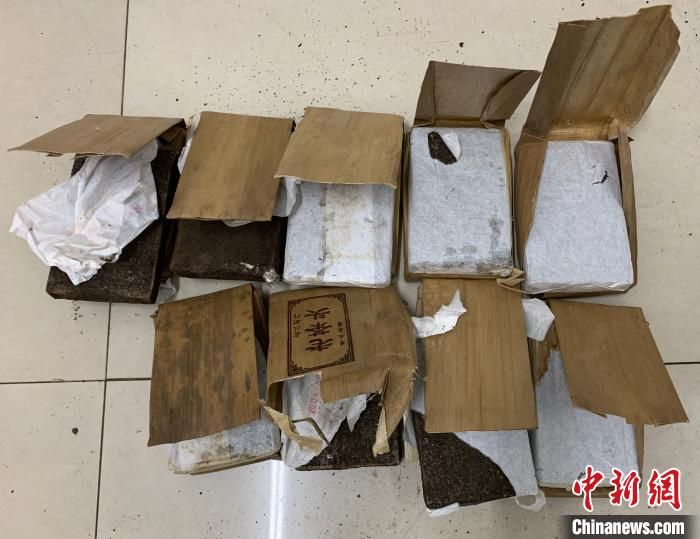 云南普洱破获一起茶砖藏毒案 缴获冰毒1.79公斤