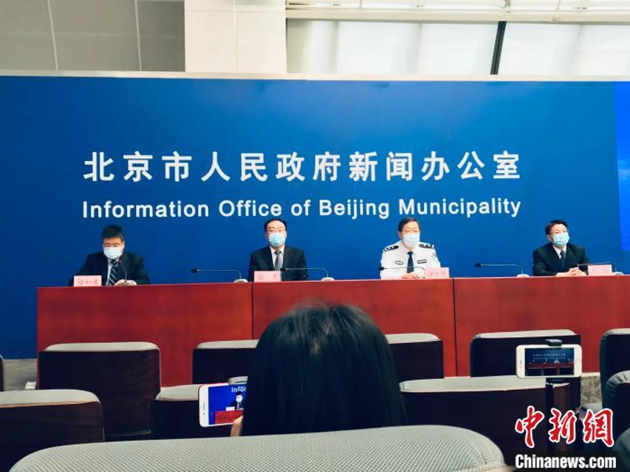 北京社区防控细则:中风险地区单位外人禁入