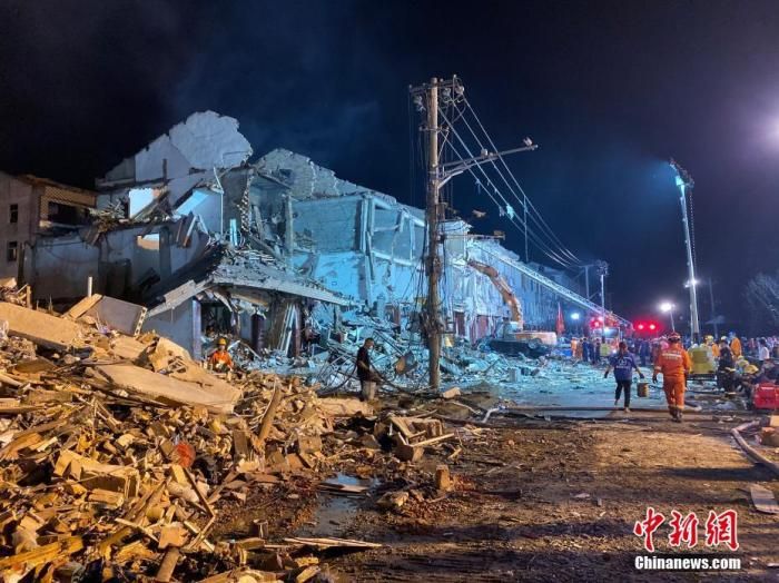 浙江温岭槽罐车爆炸事故已造成19人遇难 172人住院治疗