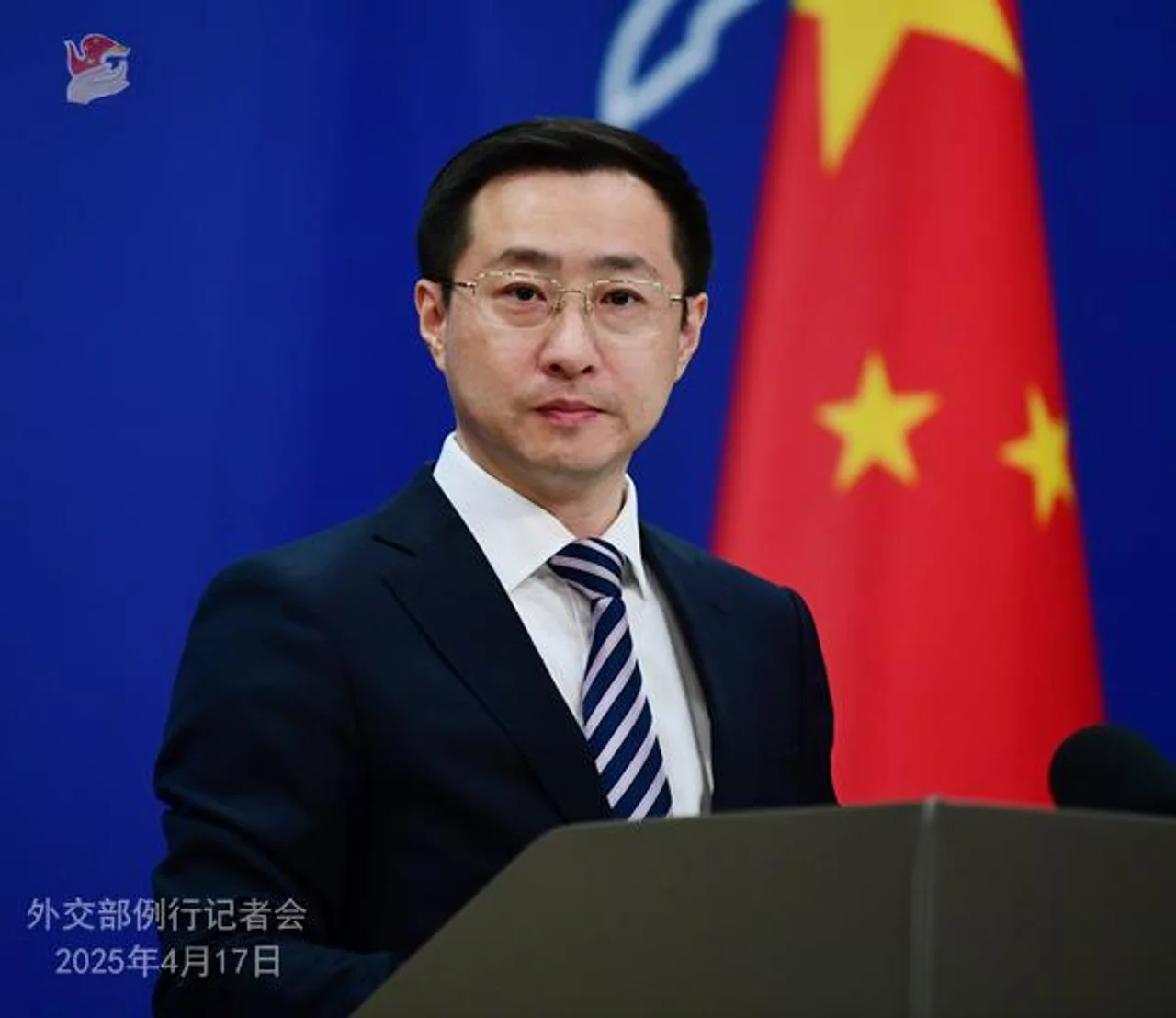 中马签署互免签证协定 中方:将进一步促进人员往来和交流合作