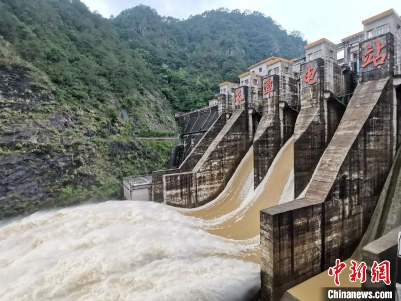 今年西江一号洪水洪峰入粤 广东维持水利防汛Ⅳ级应急响应
