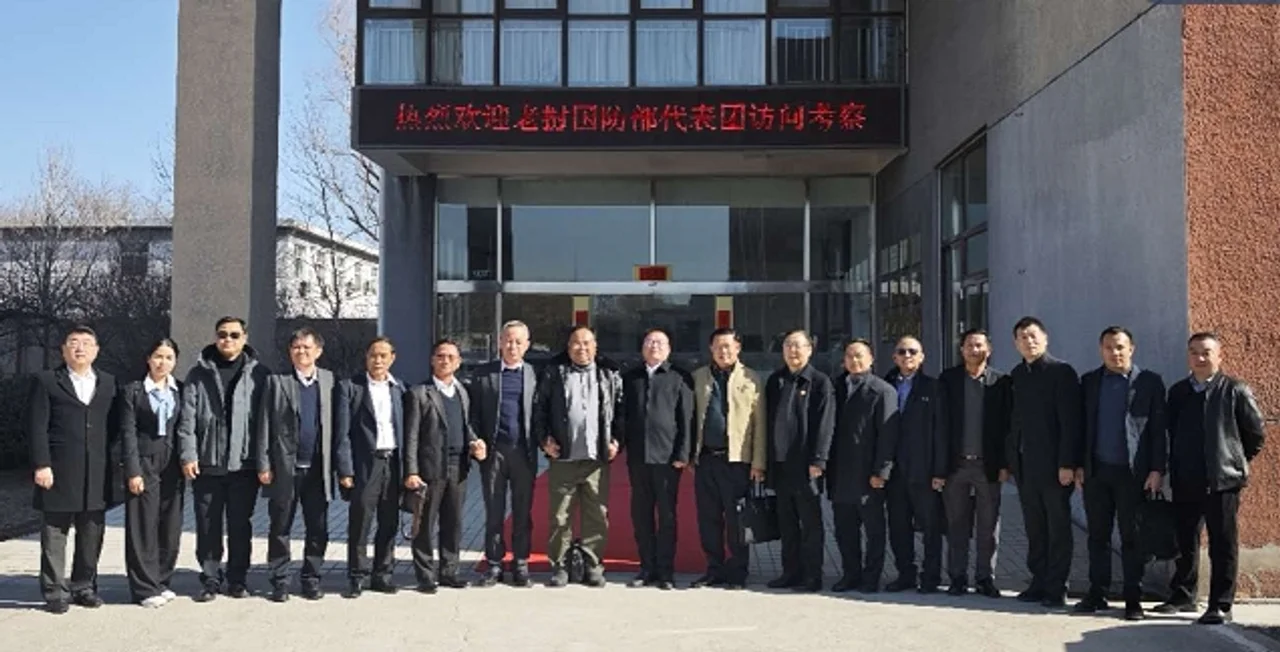 老挝国防部代表团 率团访问考察中国企业