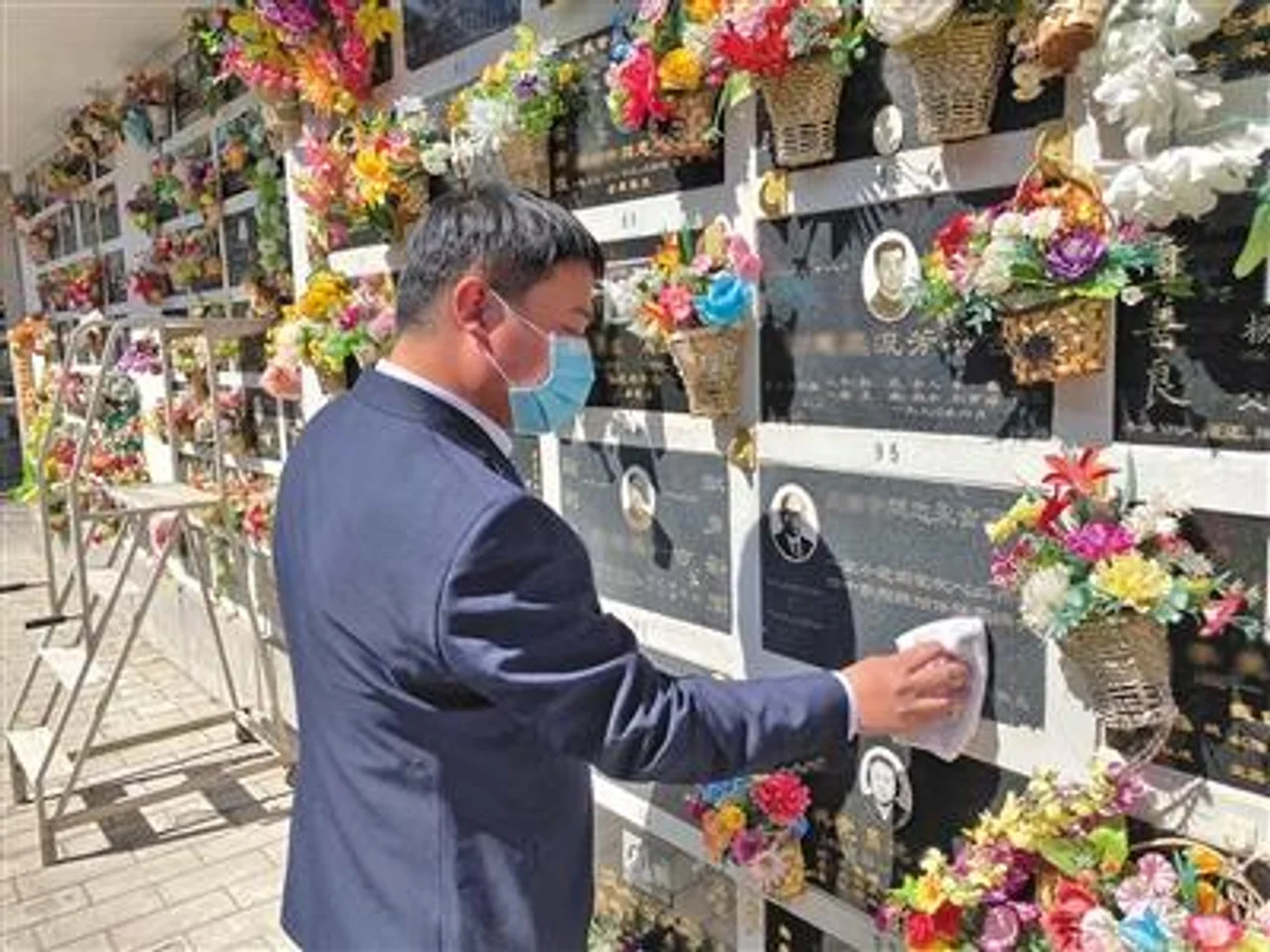 北京预约代祭人数渐增 网络祭扫或可视频