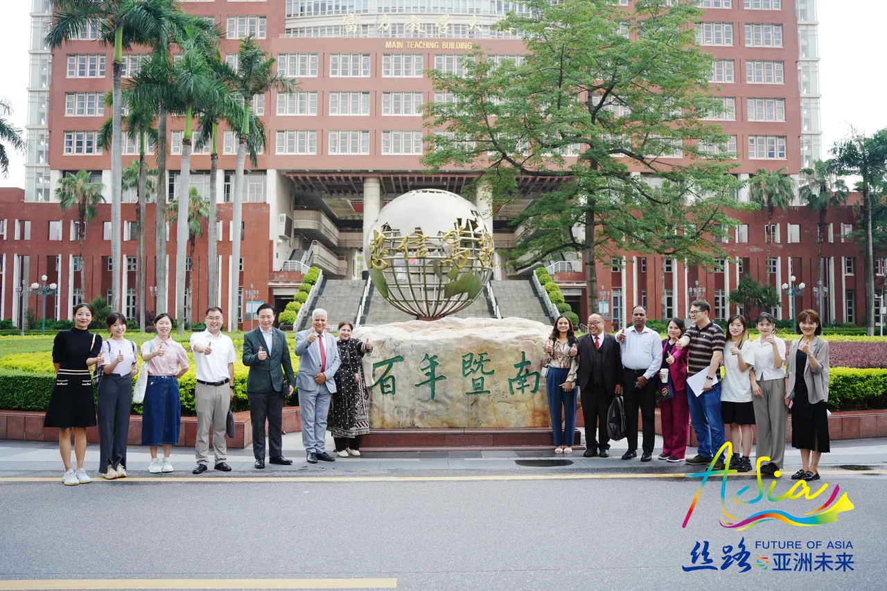 亚太日报 | “一带一路”需各国齐努力!“友华人士”访问暨南大学