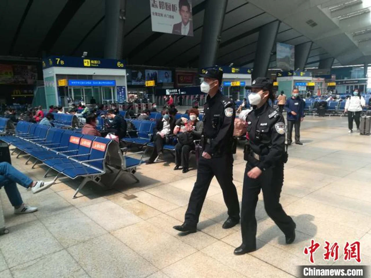“五一”假期临近,北京铁警全面提升站区治安防控能力