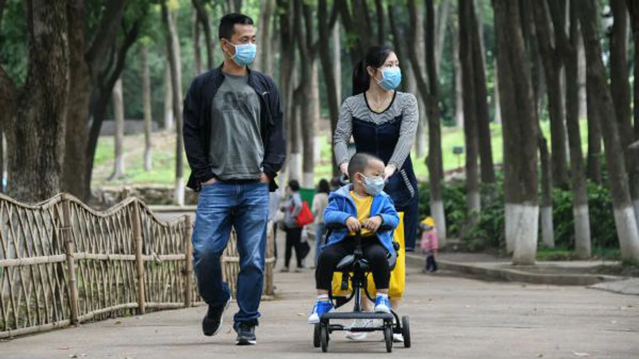美媒记者眼中解封后的武汉:慎重回归日常