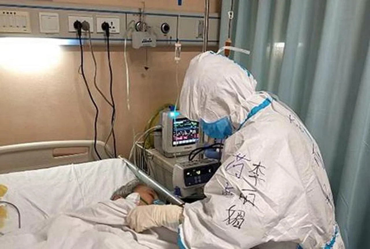 致敬抗疫英雄:你守护人民的健康 卓雅教育守护你的孩子