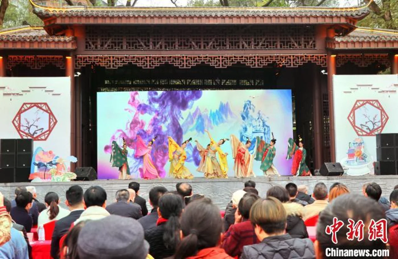 特色小镇办线面文化旅游节 助力乡村振兴产业先行