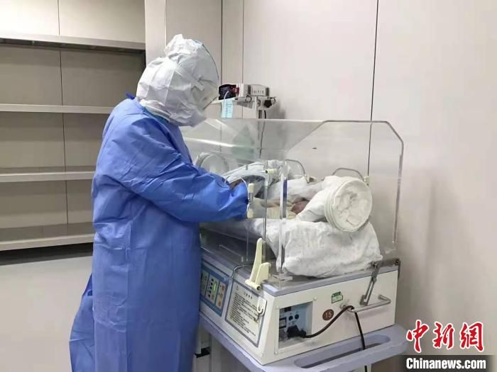 陕西一“黄码医院”迎来接诊后首个新生宝宝