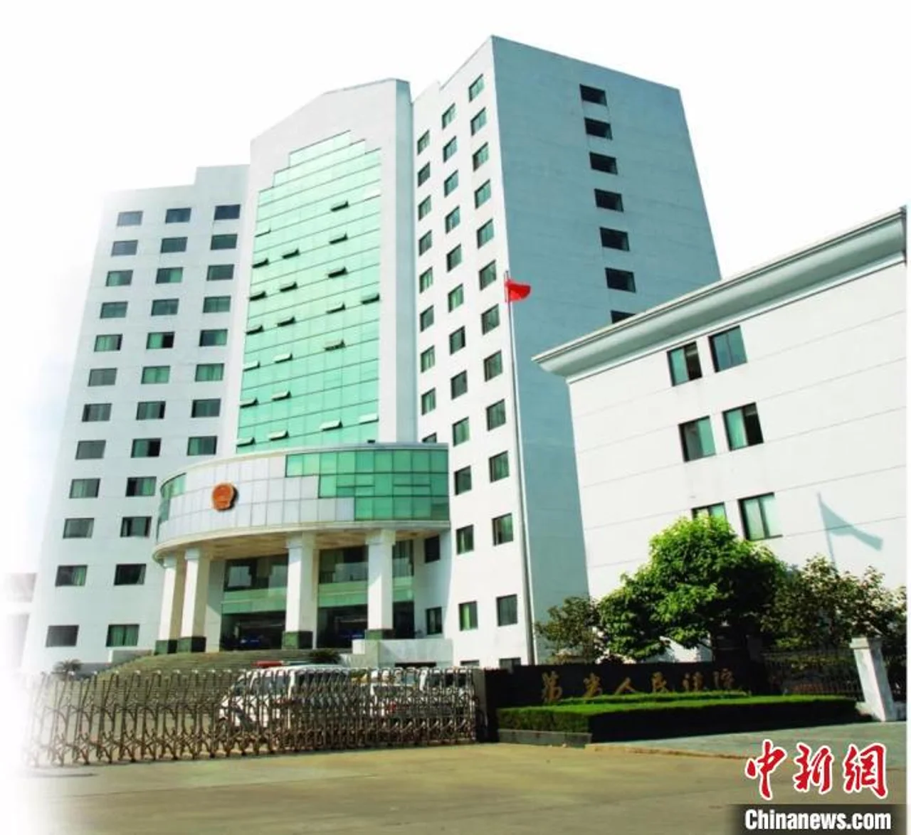 司机酒驾撞人后逃逸致人死亡:法定刑升格、商业险免赔