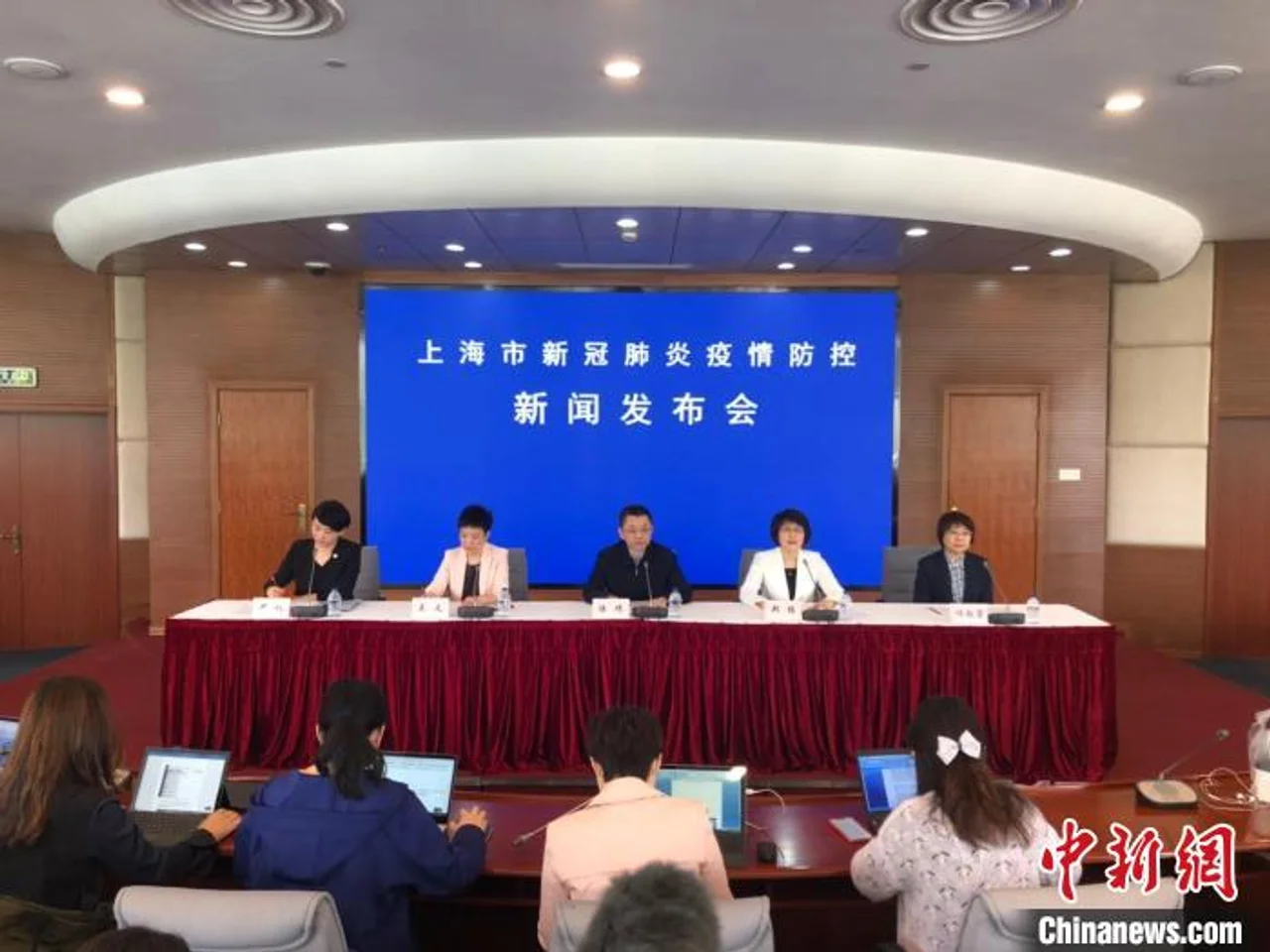 上海尽最大努力安全、平稳、有序复学 吴凡:理性对待发热