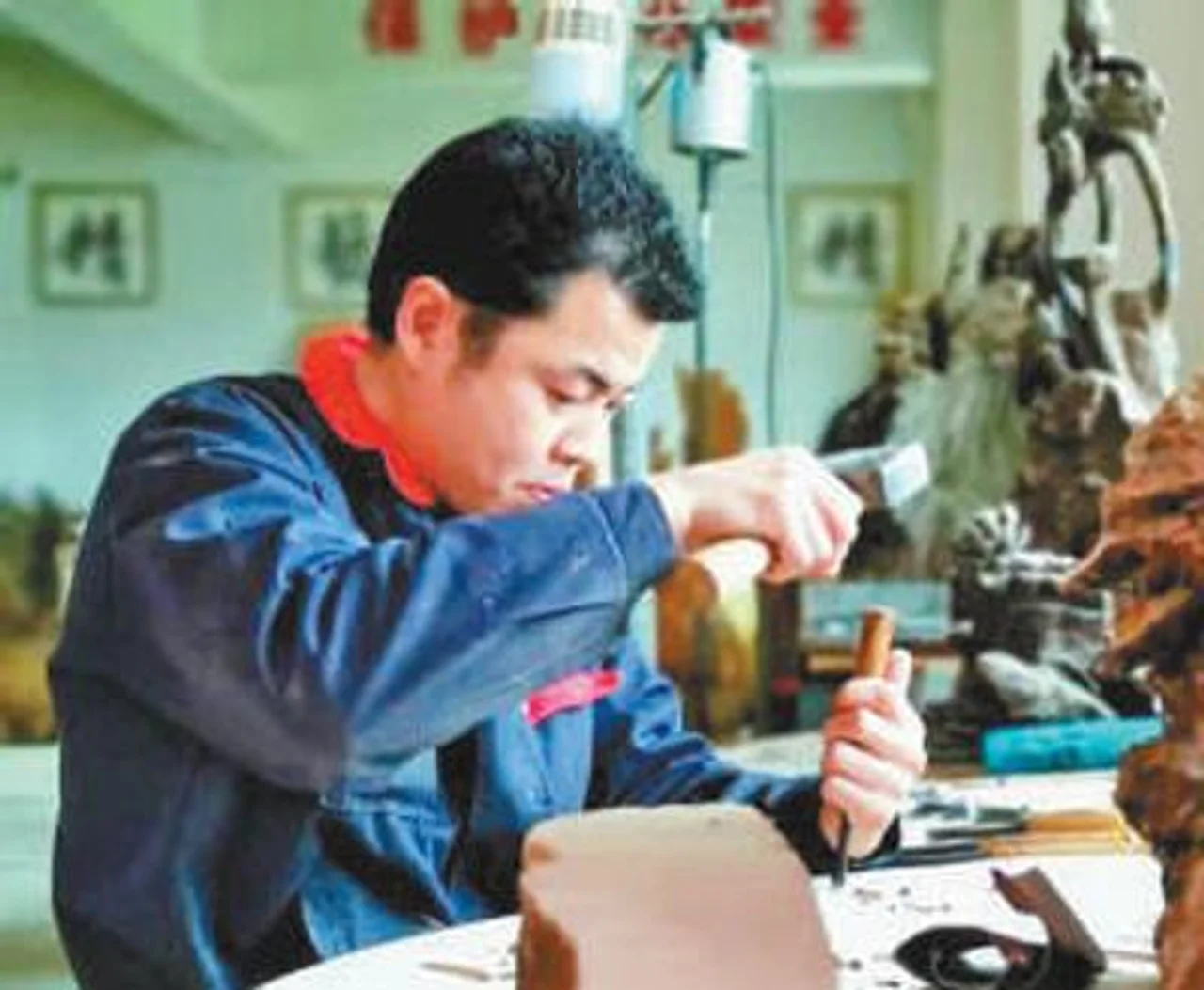 奉湘波——一手雕木艺,雕出好日子