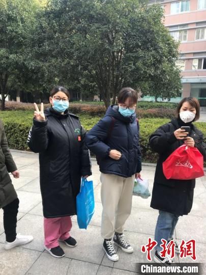 安徽援鄂医疗队员“战疫日记”：进入“怪兽的心脏”与死神抢人