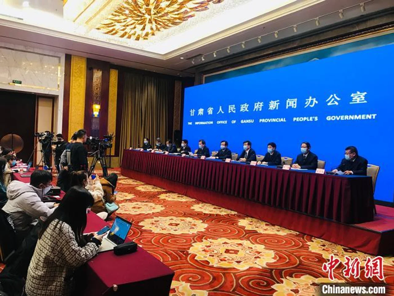 甘肃累计67个贫困县脱贫 紧箍咒严防“刀枪入库、马放南山”